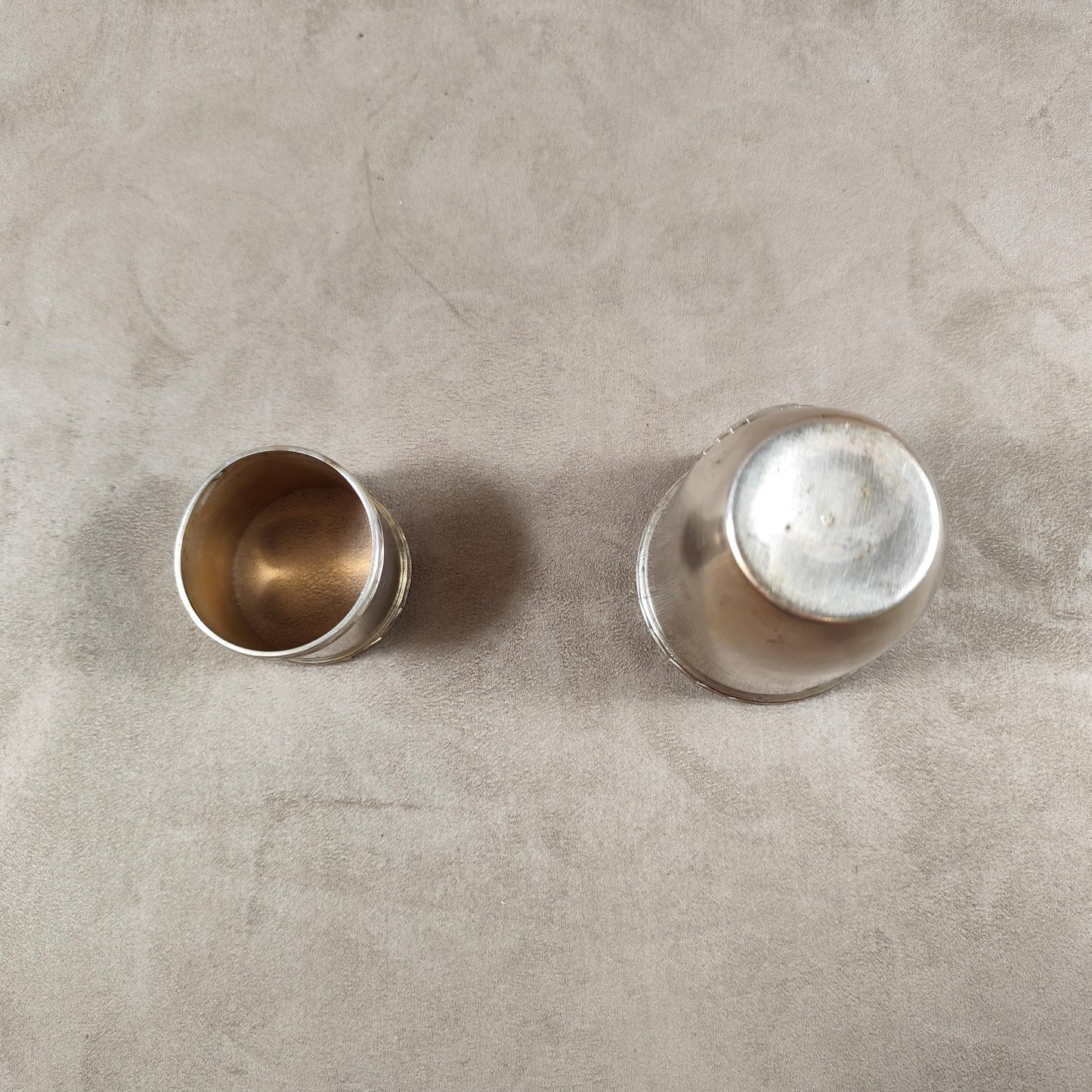 Ecrin Timbale de baptêmes et rond de serviette en métal argenté Art DécoPoinçon d'orfèvre Made in France Vintage 1900