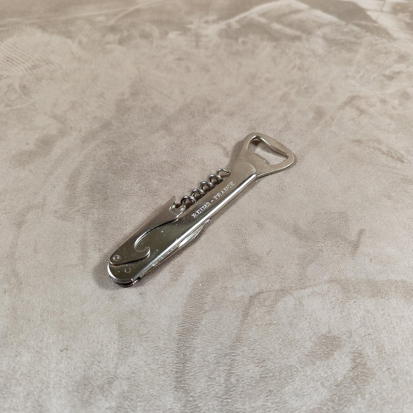 Décapsuleur, Tire-bouchon Champagne Pommery en métal Made in France Vintage 1970