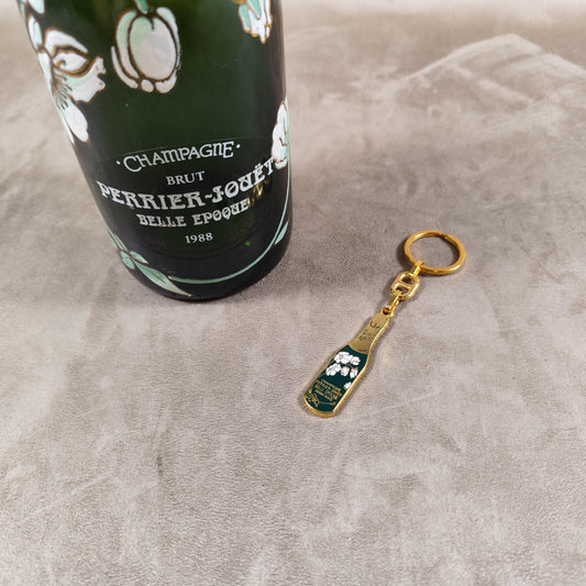 RARE Porte-clés Perrier Jouet en métal à décor de bouteille de champagne Made in France Vintage 1960