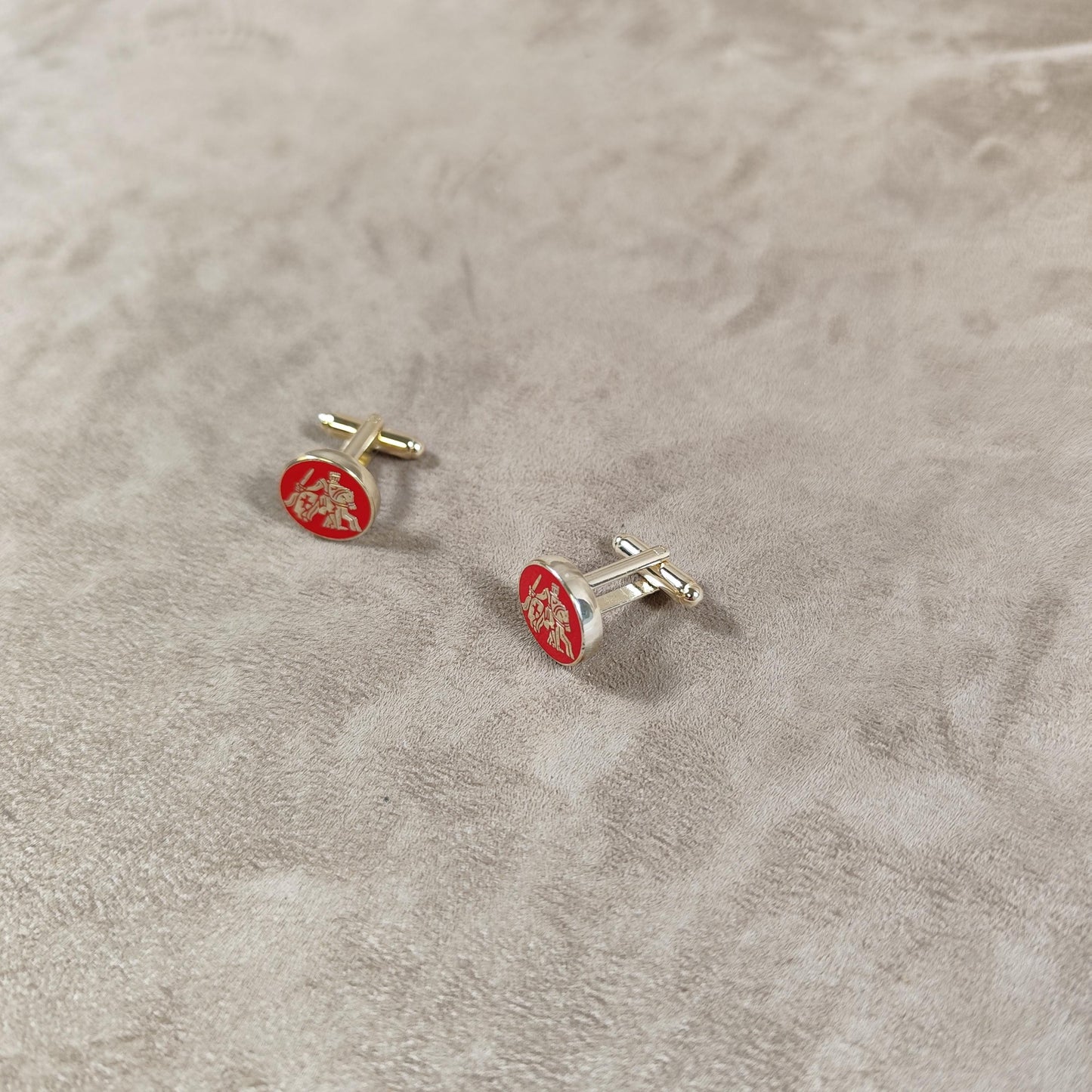 Paire de Bouton de manchette Taittinger en acier Made in France