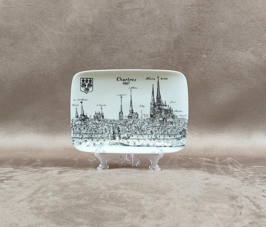 Cendrier Ville de Chartres 1697 création Mary en porcelaine de Limoges Made in France Vintage 1970
