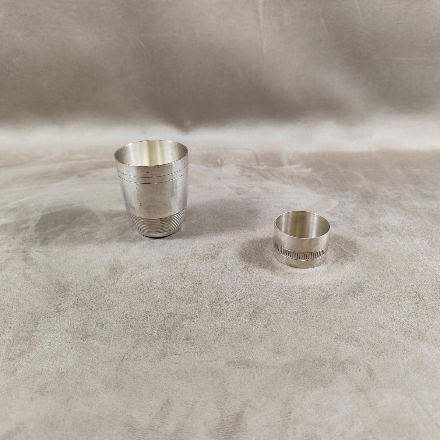 Ecrin Timbale de baptêmes et rond de serviette en métal argenté Made in France Vintage 1970