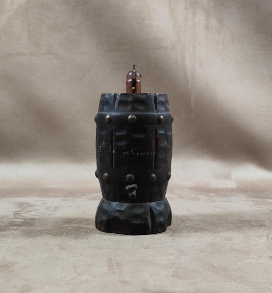 Distributeur boite à cigarette en bois en forme de tonneau vintage Made in France