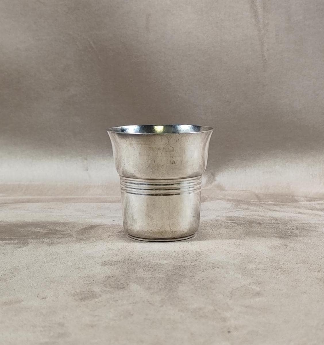 Timbale de baptêmes en métal argenté Poinçon d'orfèvre François Frionnet Made in France Vintage 1970