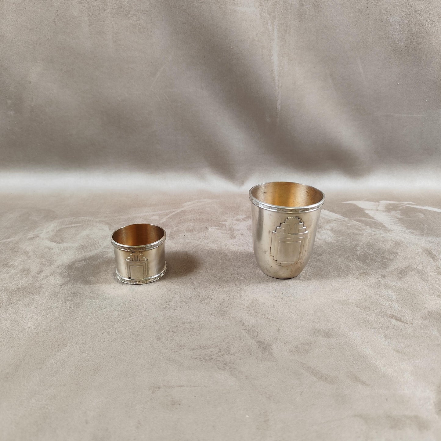 Ecrin Timbale de baptêmes et rond de serviette en métal argenté Art DécoPoinçon d'orfèvre Made in France Vintage 1900