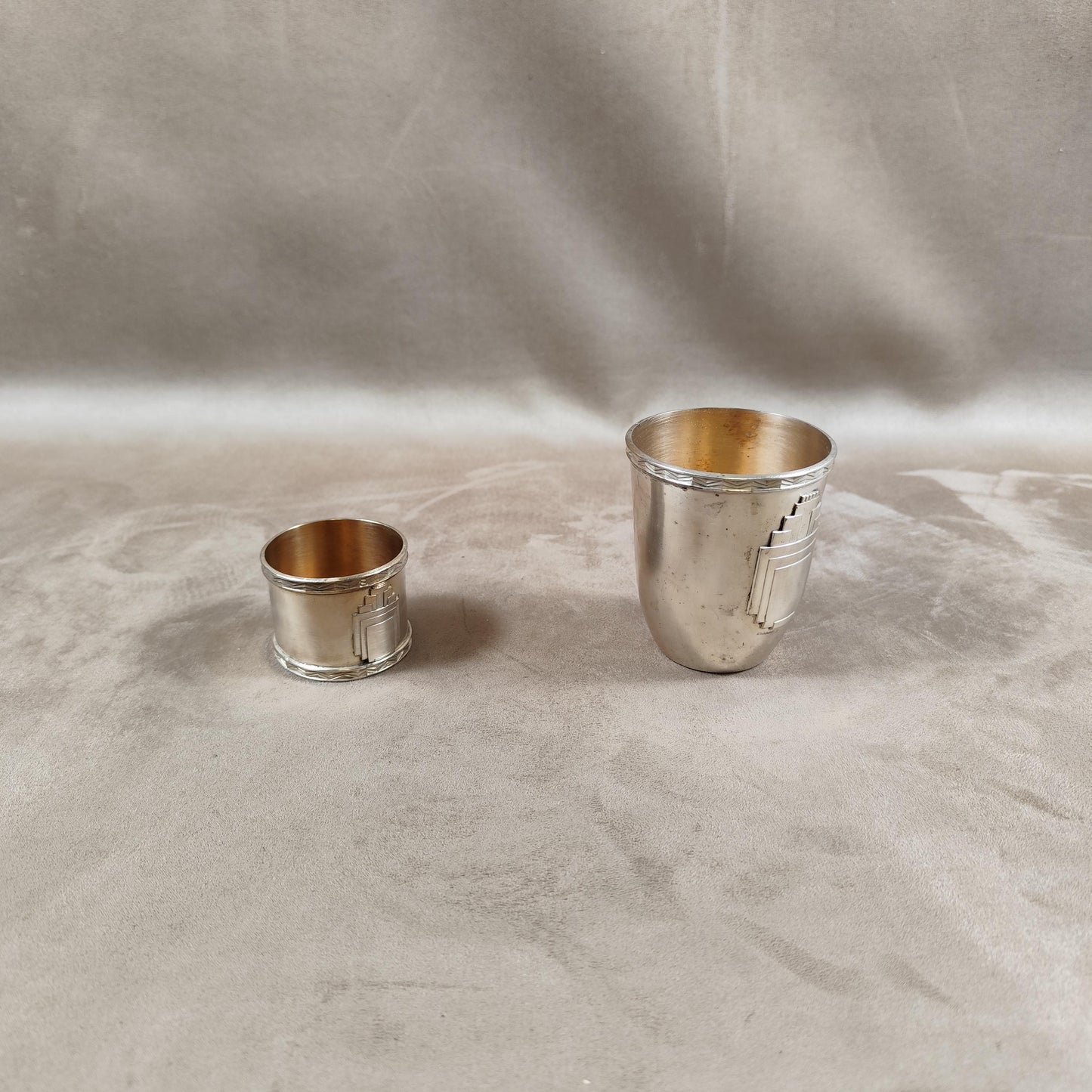 Ecrin Timbale de baptêmes et rond de serviette en métal argenté Art DécoPoinçon d'orfèvre Made in France Vintage 1900