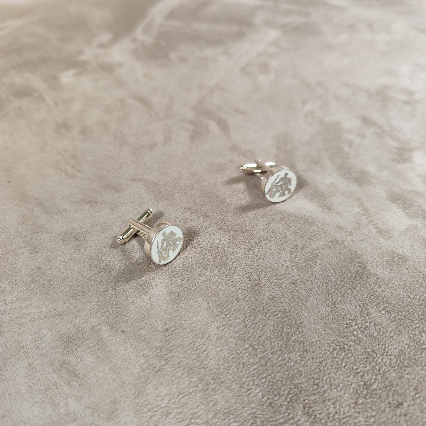 Paire de Bouton de manchette Taittinger en acier Made in France Vintage