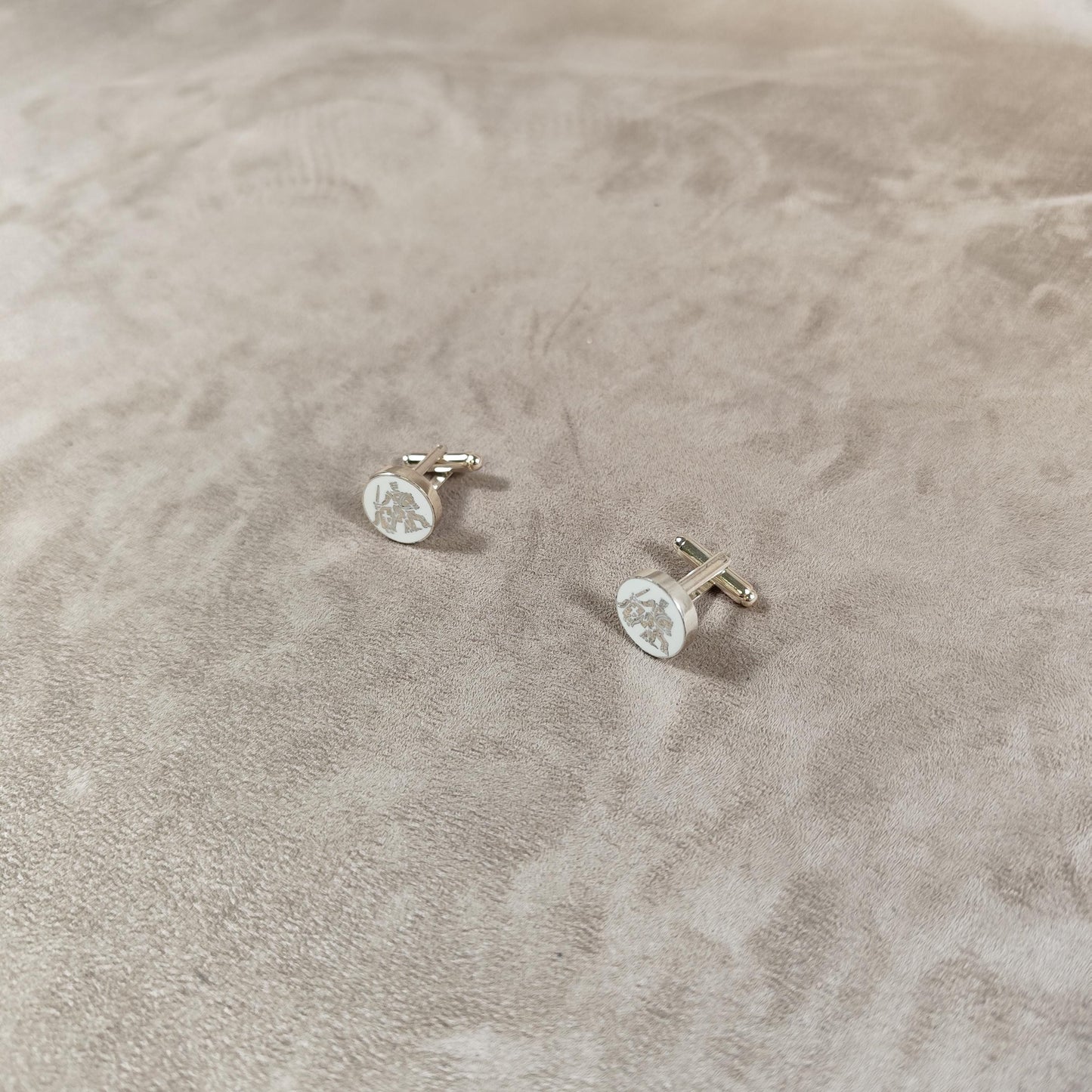 Paire de Bouton de manchette Taittinger en acier Made in France Vintage