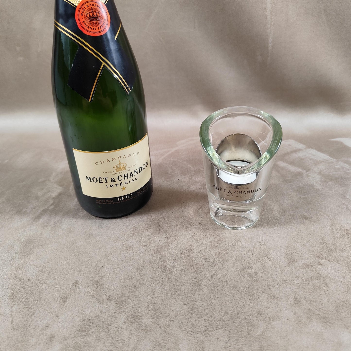 RARE Bougeoir ou photophore Champagne Moet & Chandon en verre Made in France Vintage 1980