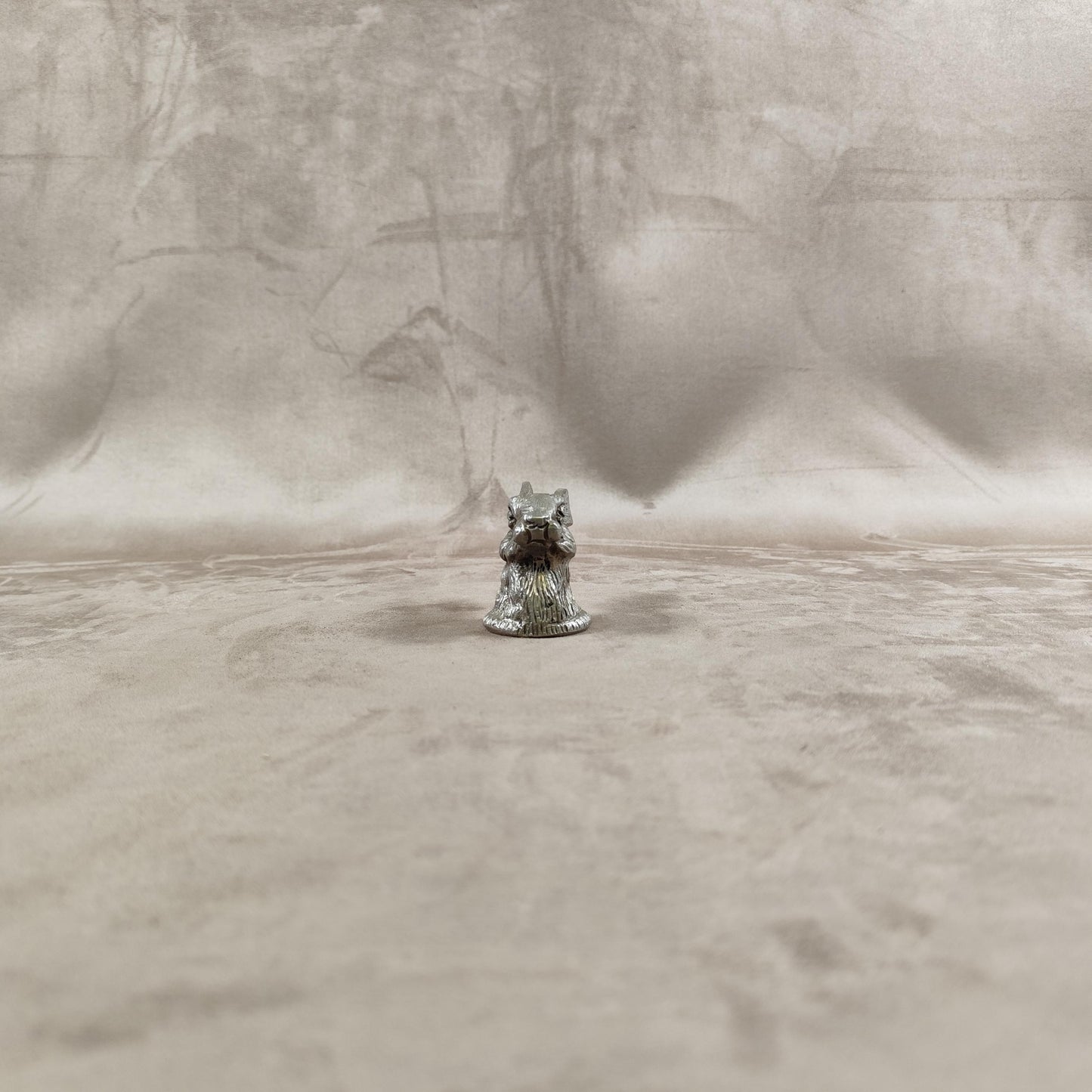 Décapsuleur, Ouvre bouteille en métal en forme de lapin Made in France Vintage 1970