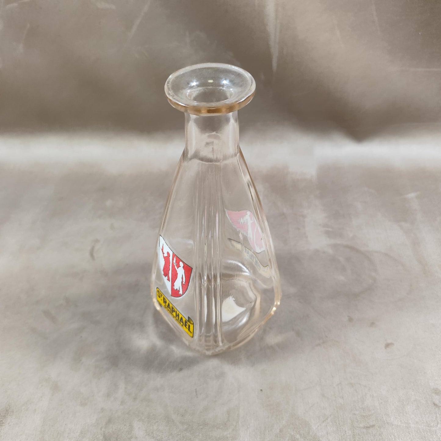 Cruche à eau St Raphaël en verre vintage Made in France