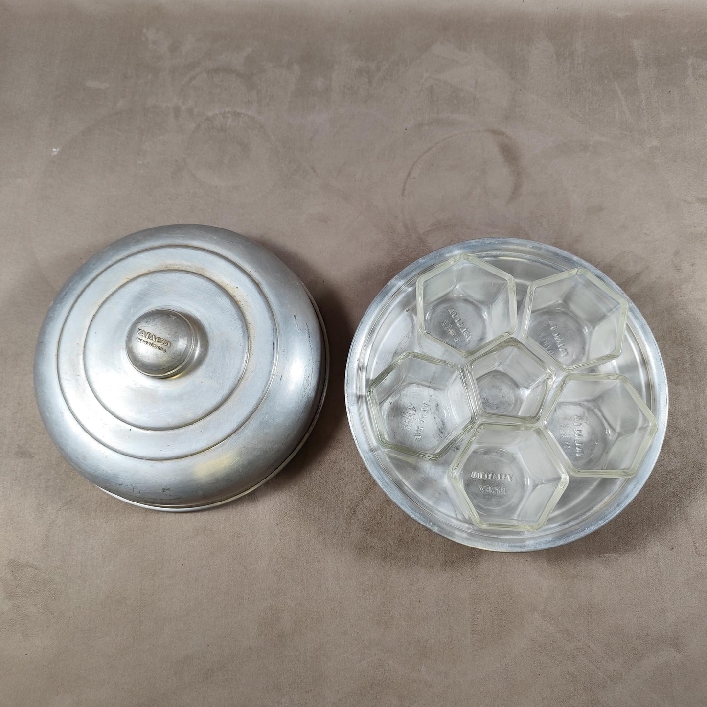 RARE Yaourtière YALACTA en aluminium avec 5 pots pour yaourt et 1 pot à ferment vintage made in France 1950