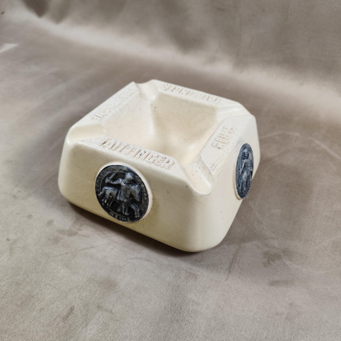 RARE Cendrier Champagne Taittinger en céramique blanche et noir Made in France Vintage 1970