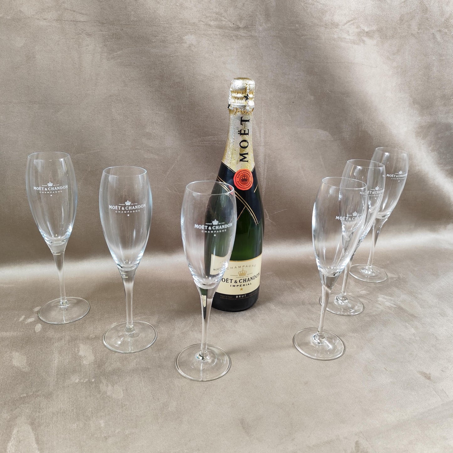 Lot de 6 flutes à Champagne Moet & Chandon en cristal Made in France Vintage 1980