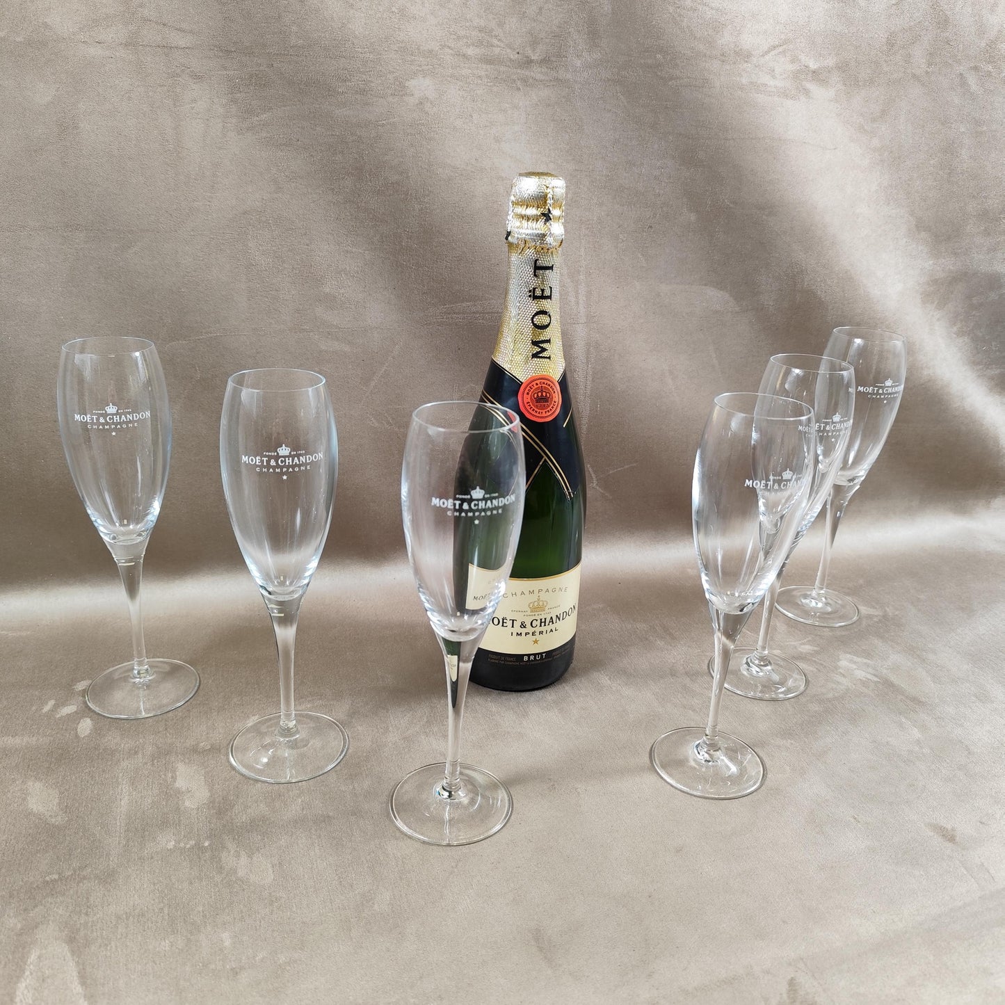 Lot de 6 flutes à Champagne Moet & Chandon en cristal Made in France Vintage 1980