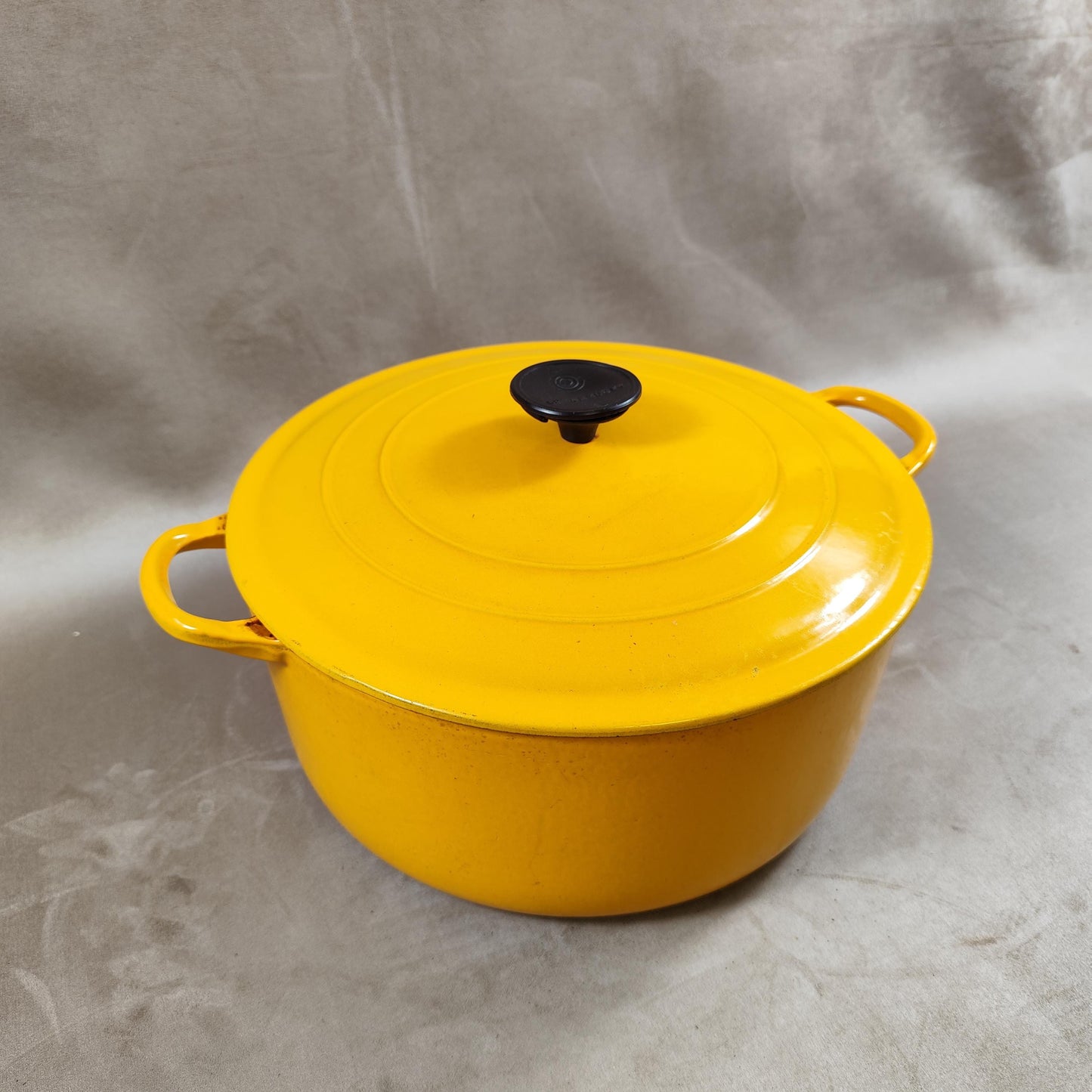 Cocotte LE CREUSET en fonte émaillée jaune Made in France Vintage 1980