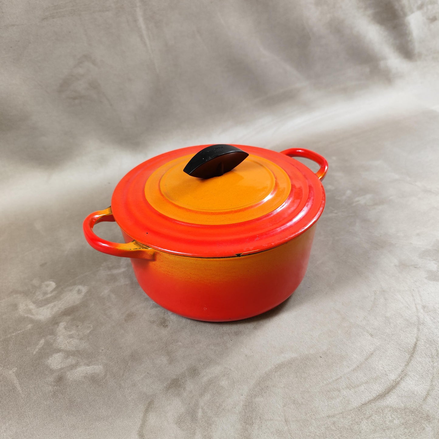 Cocotte LE CREUSET en fonte émaillée volcanique Made in France Vintage 1970