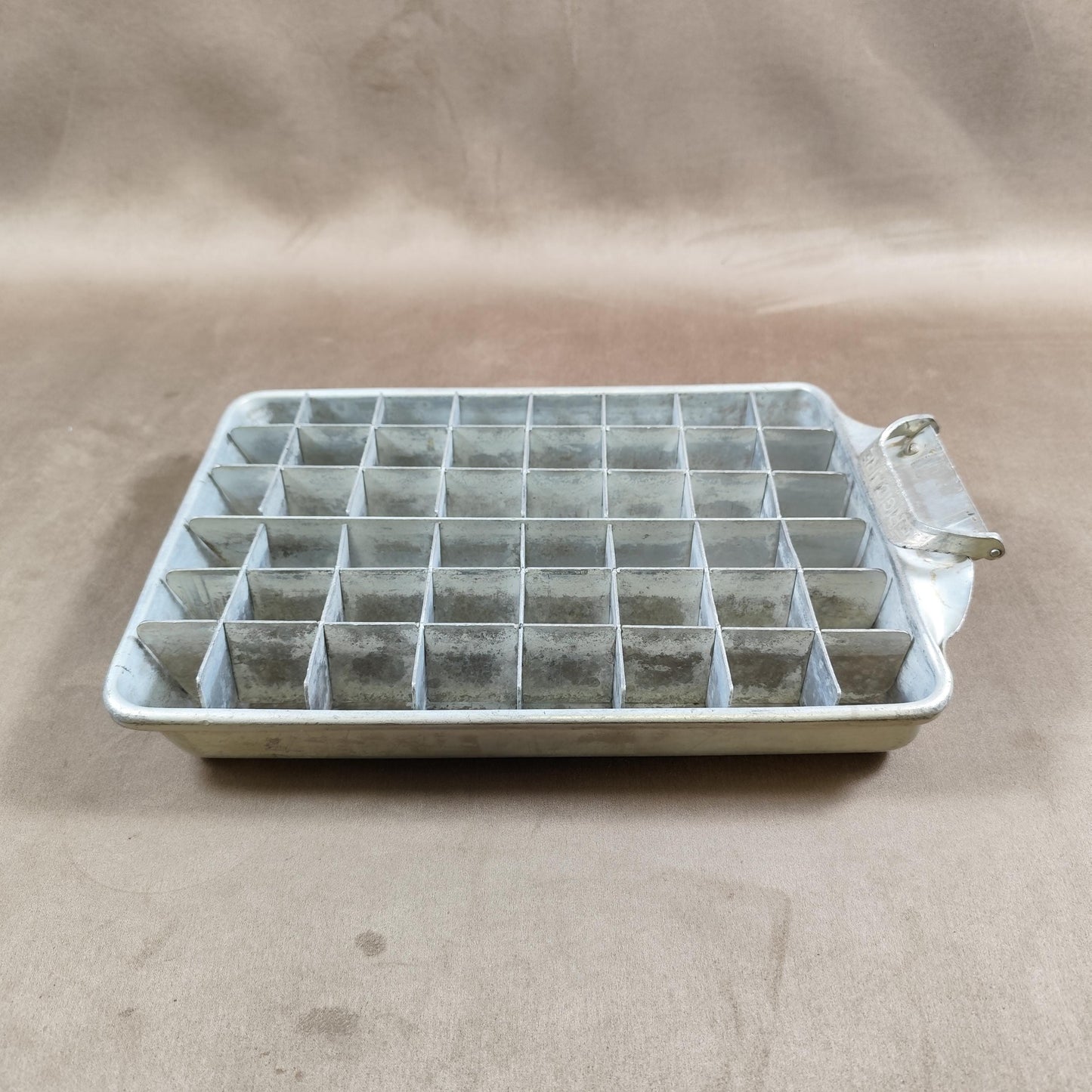 Bac à glaçons FRIGIDAIRE en alu Made in France Vintage 1950