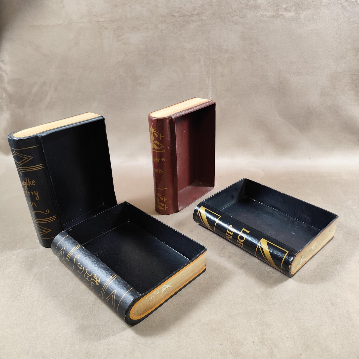 Lot de 2 boites en forme de livres anciens en carton Made in France Vintage 1960