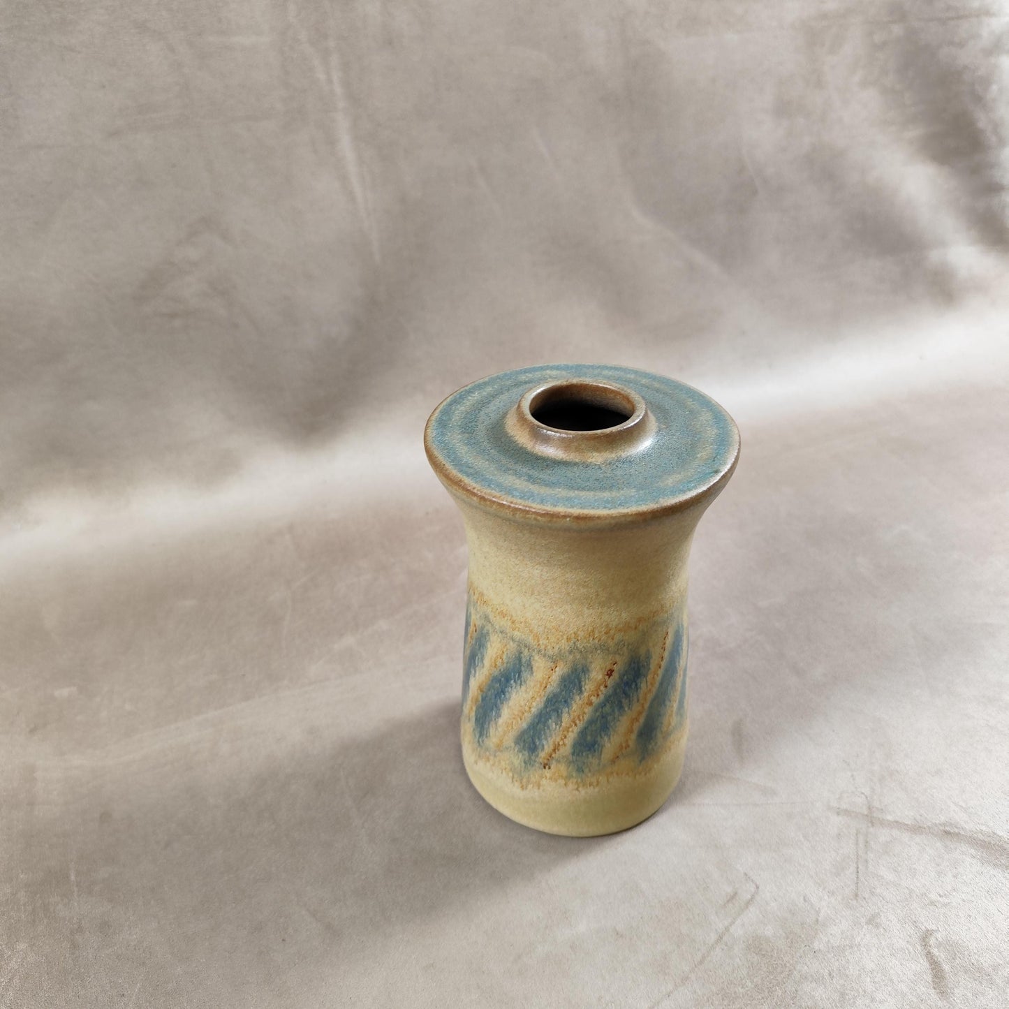 Vase moderne en poterie par Kamini Années 1960