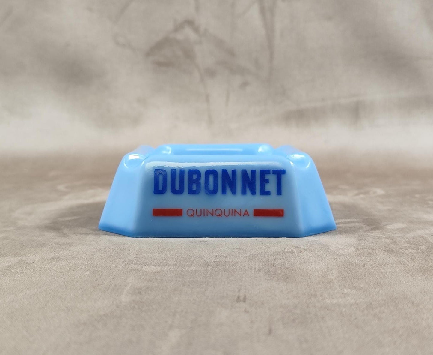 Cendrier publicitaire DUBONNET en verre bleu Made in France Vintage 1970