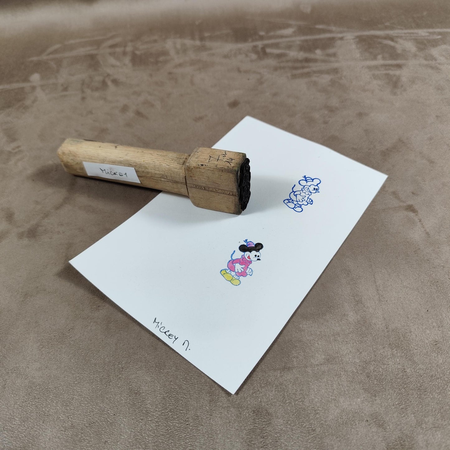 RARE Tampon Walt Disney par BEROYE en bois et métal en forme Mickey Made in France Vintage 1950