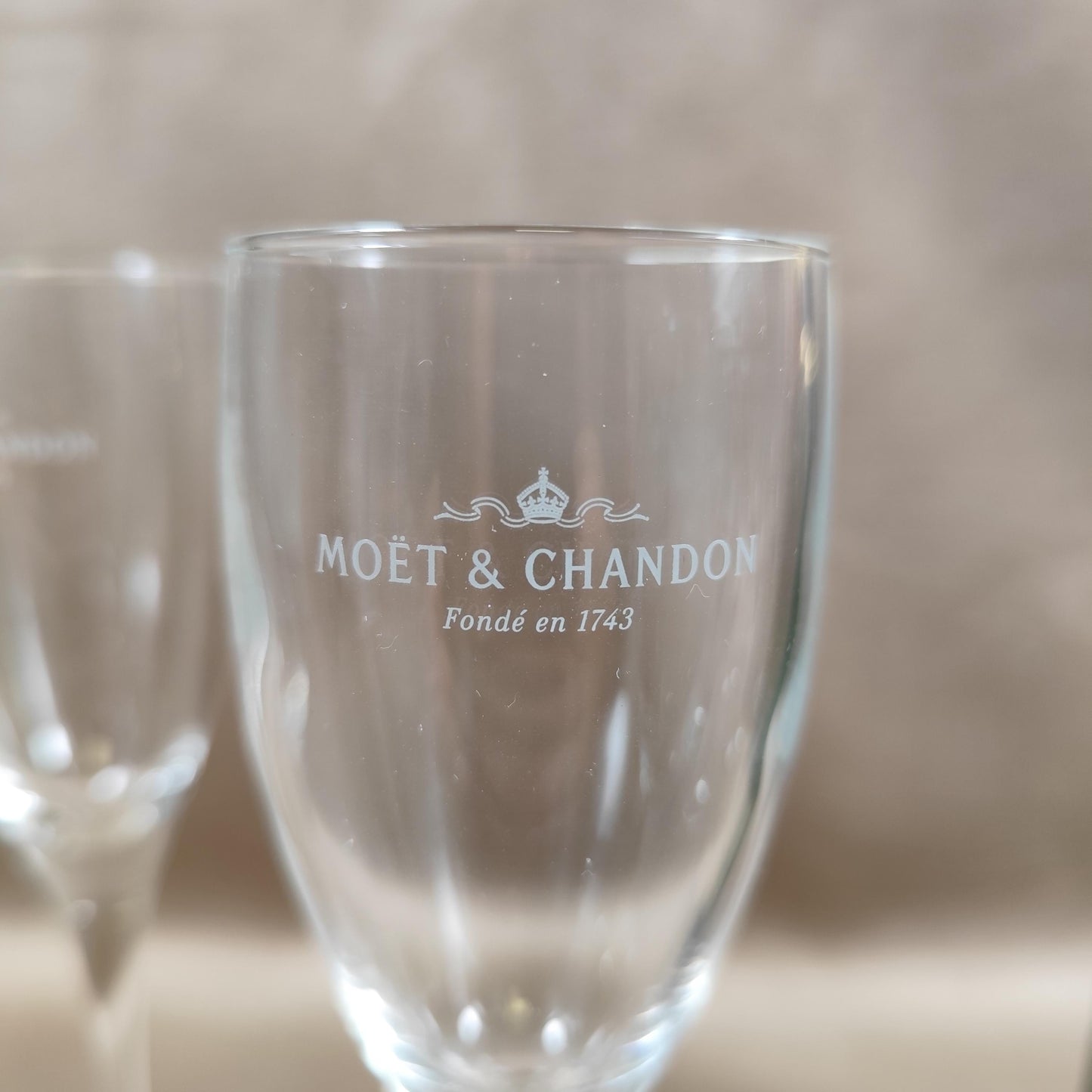 Lot de 6 flutes à Champagne Moet & Chandon en cristal Made in France Vintage 1980