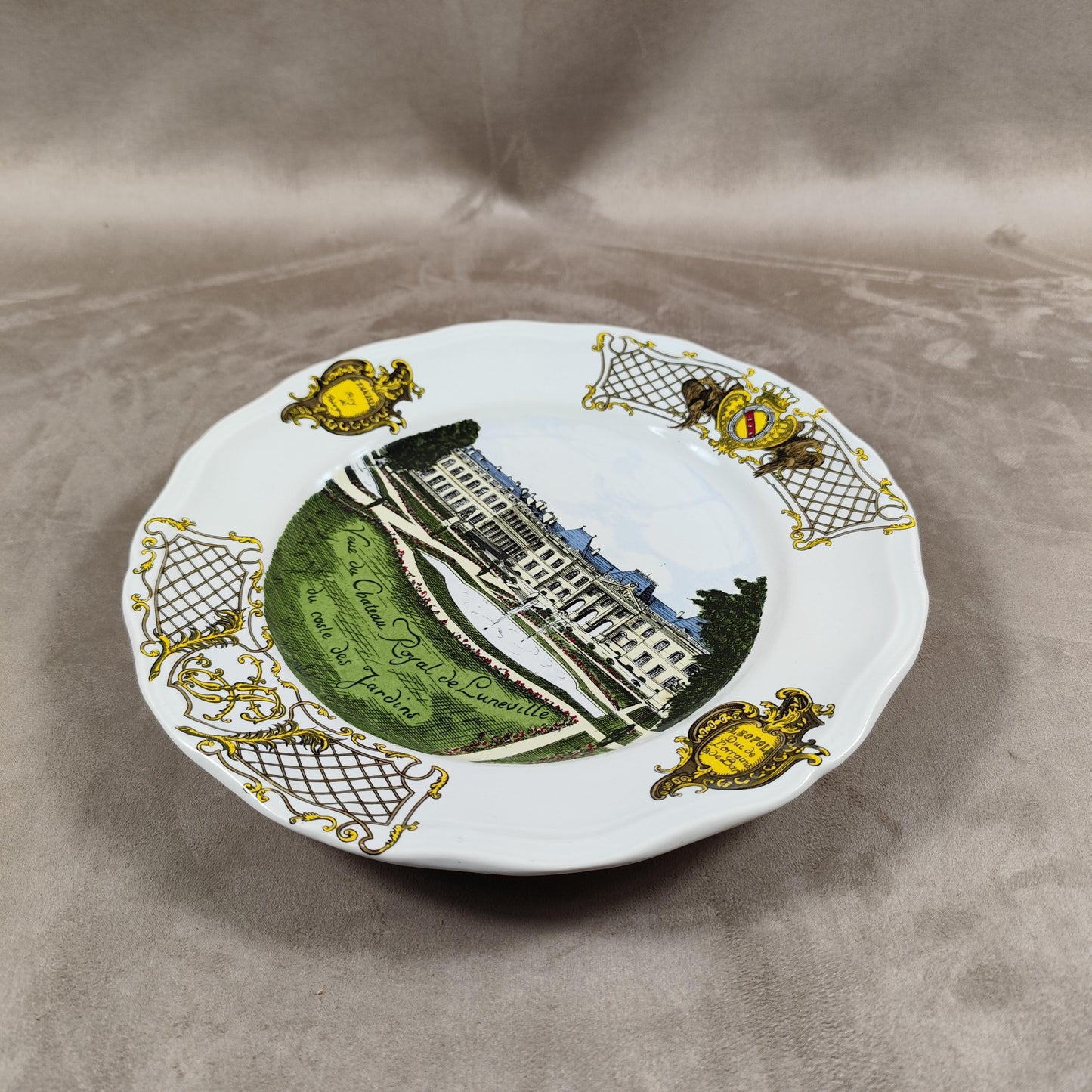 Assiette ancienne vue du Chateau de Luneville par Keller et Guerin Made in France Vintage 1980