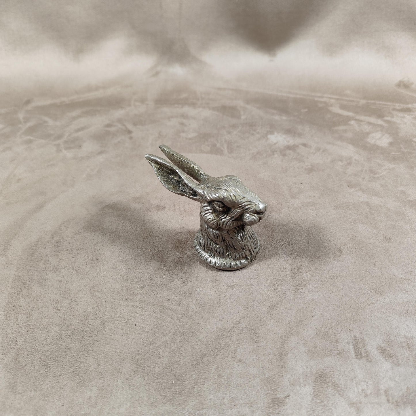 Décapsuleur, Ouvre bouteille en métal en forme de lapin Made in France Vintage 1970