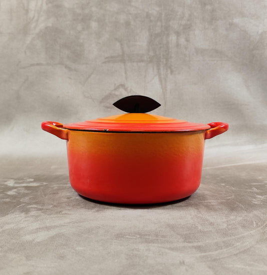 Cocotte LE CREUSET en fonte émaillée volcanique Made in France Vintage 1970