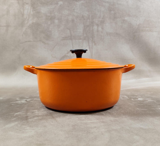 Cocotte LE CREUSET en fonte émaillée orange Made in France Vintage 1980