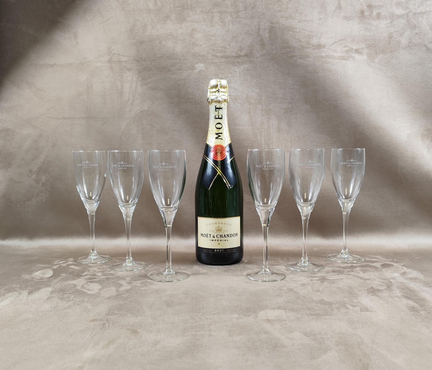 Lot de 6 flutes à Champagne Moet & Chandon en cristal Made in France Vintage 1980