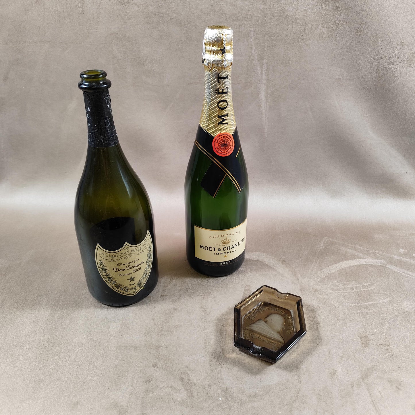Cendrier publicitaire en verre Moët & Chandon Champagne Dom Perignon Made in France Vintage 1930
