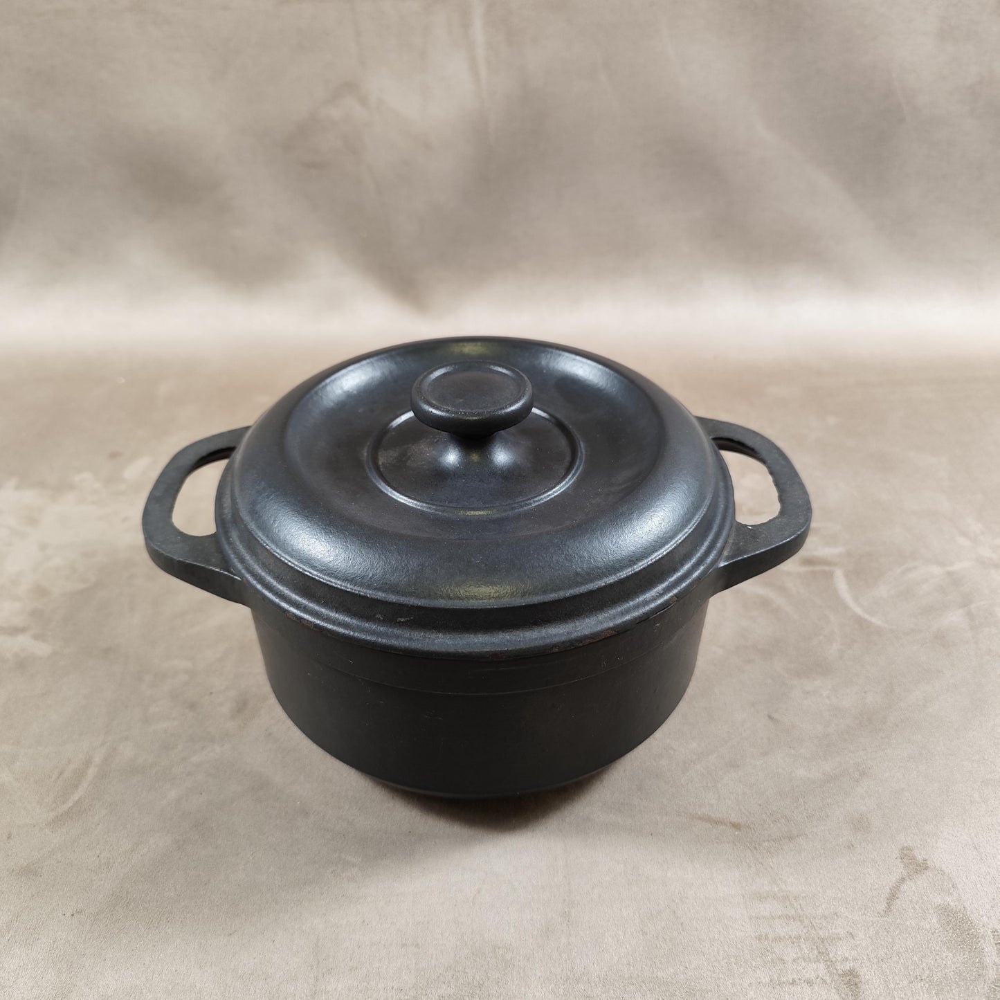 Cocotte en fonte noire Fontignac Made in France Vintage 1970