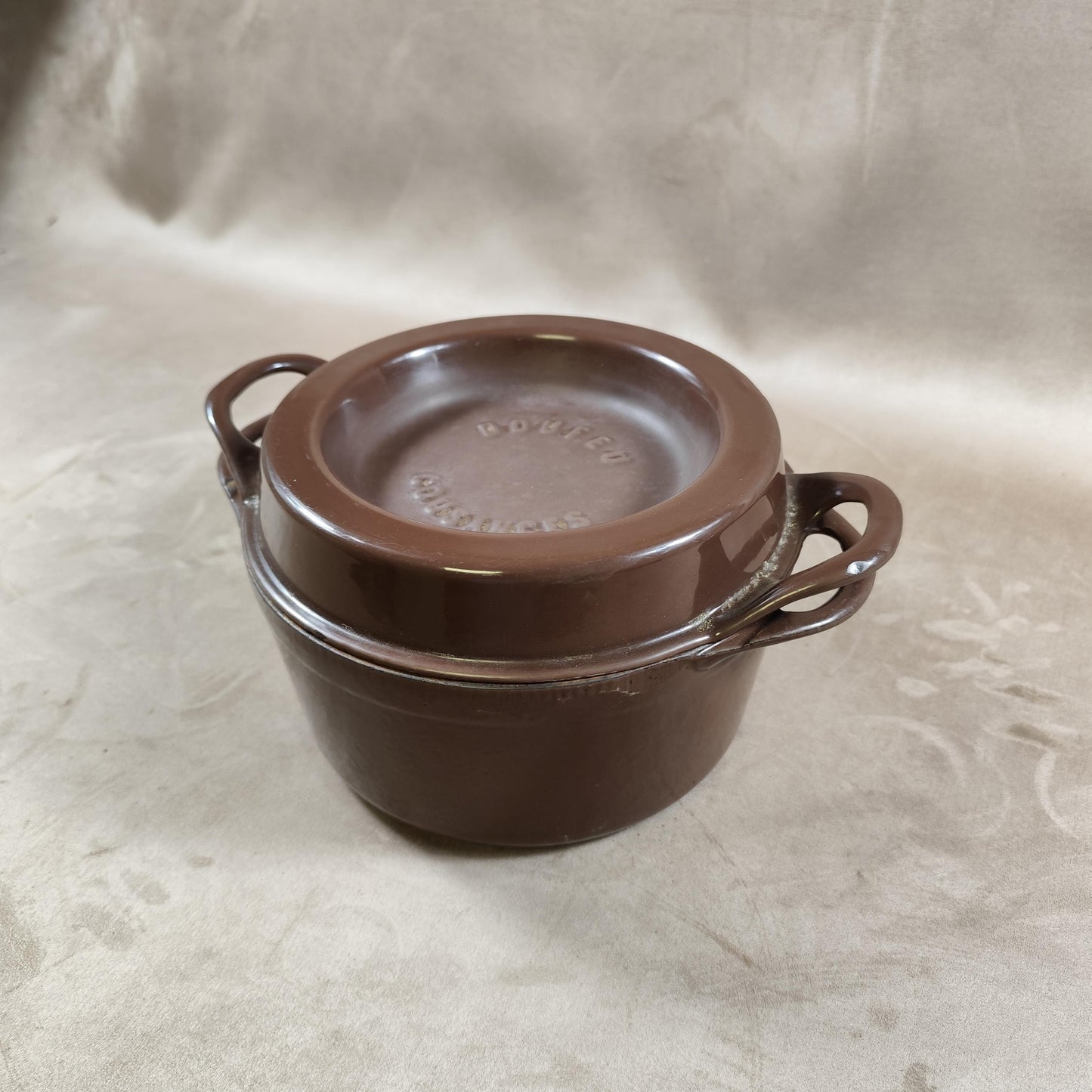 Cocotte DOUFEU COUSANCES en fonte émaillée marron Made in France Vintage 1970