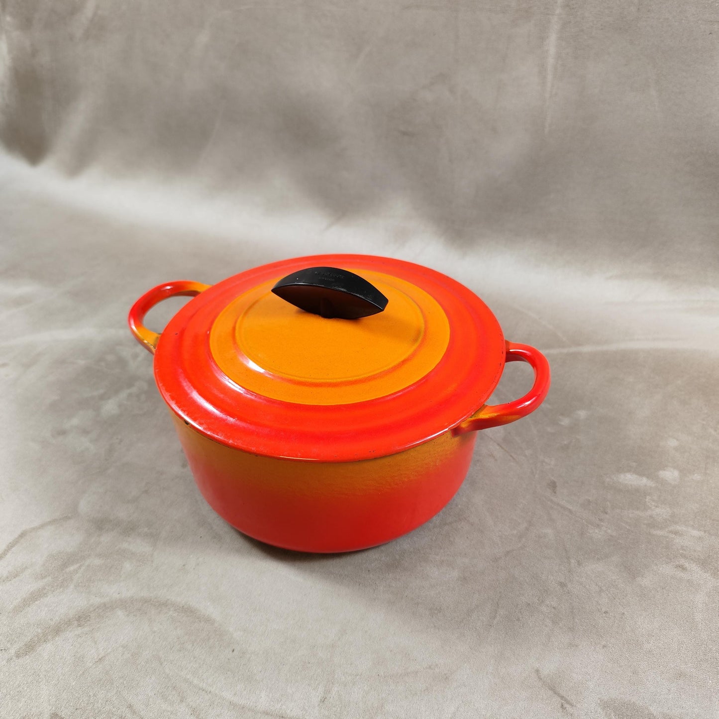 Cocotte LE CREUSET en fonte émaillée volcanique Made in France Vintage 1970
