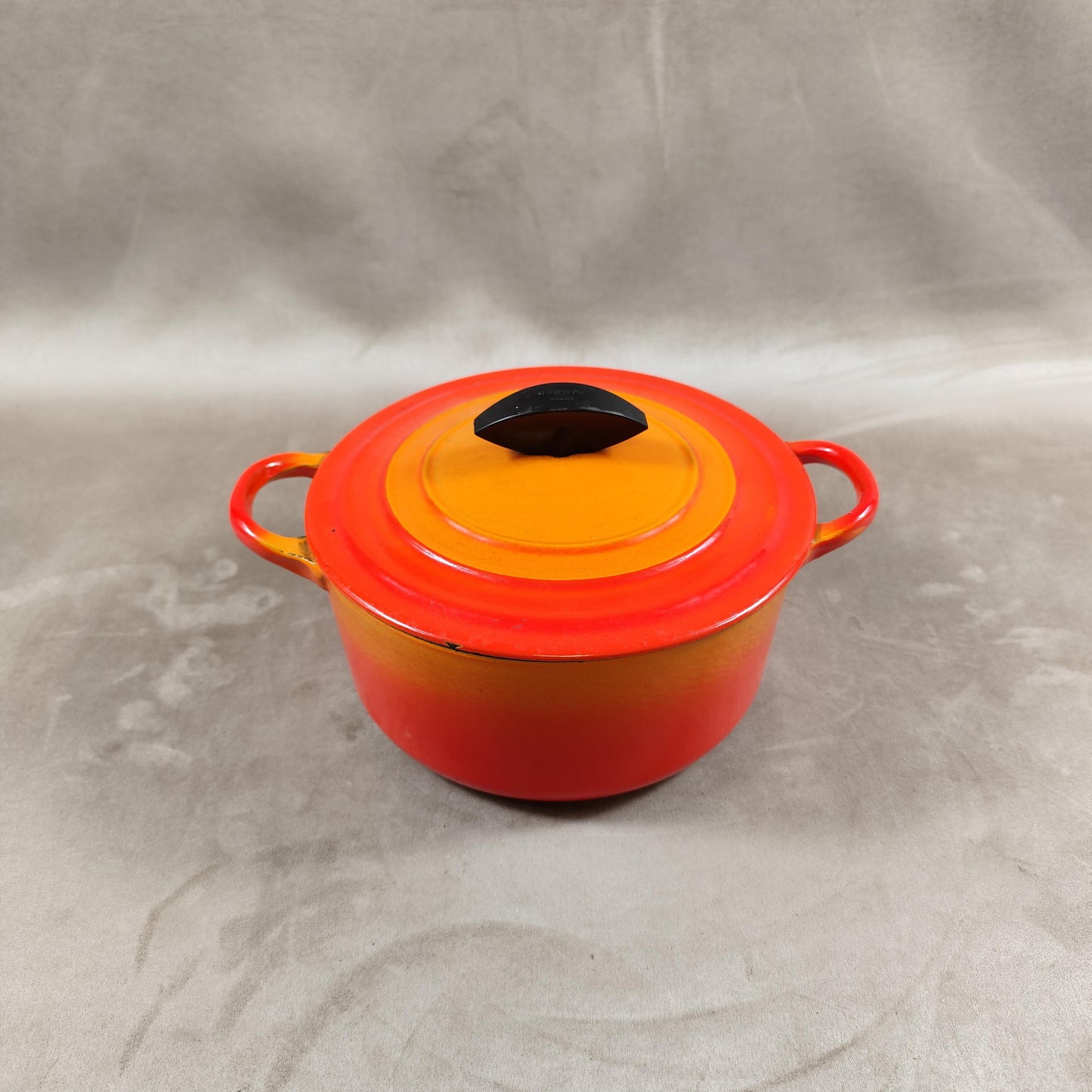 Cocotte LE CREUSET en fonte émaillée volcanique Made in France Vintage 1970