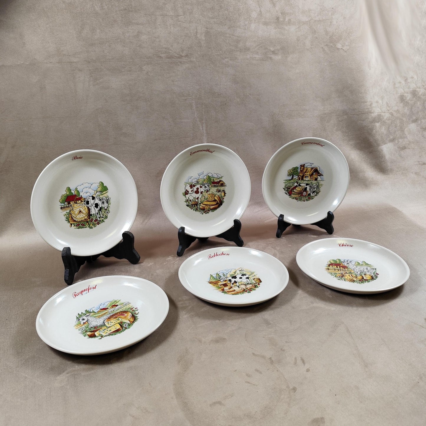 RARE Lot de 6 assiettes sur le thème des fromages de France par Renault Made in France 1970