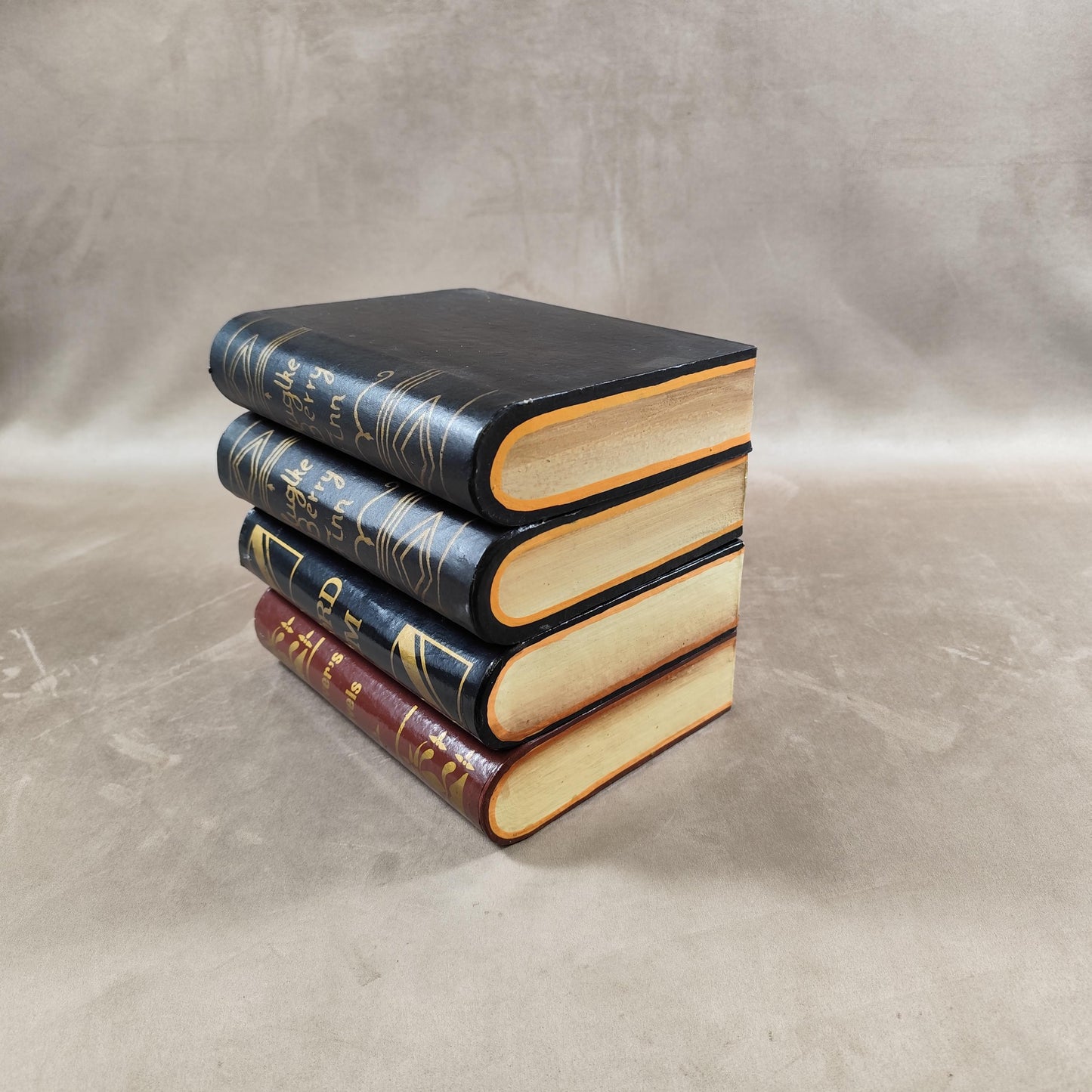 Lot de 2 boites en forme de livres anciens en carton Made in France Vintage 1960