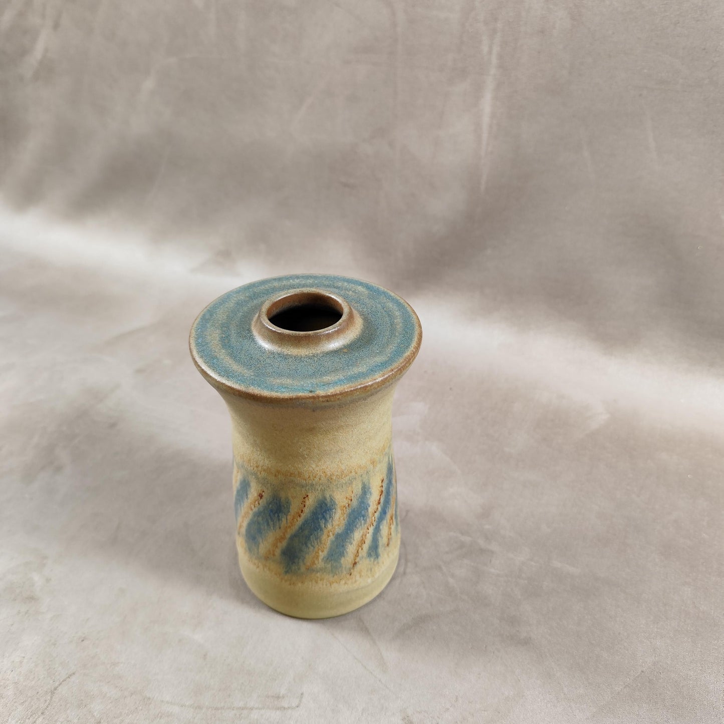 Vase moderne en poterie par Kamini Années 1960