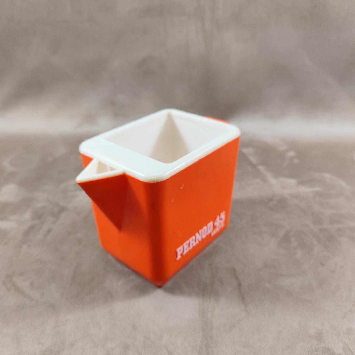 Pichet Pastis 51 Pernod en plastique orange Made in France Vintage 1970
