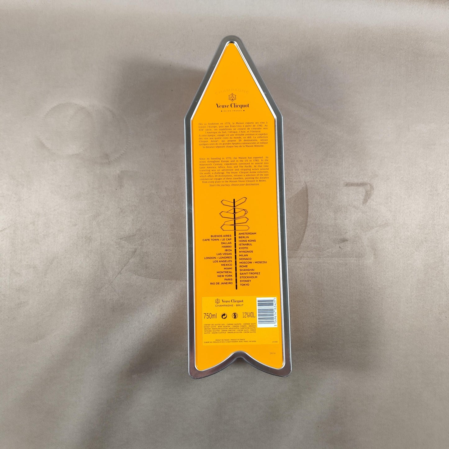 RARE Veuve Clicquot boite en métal orange panneau flèche HONG KONG Made in France Vintage 1990