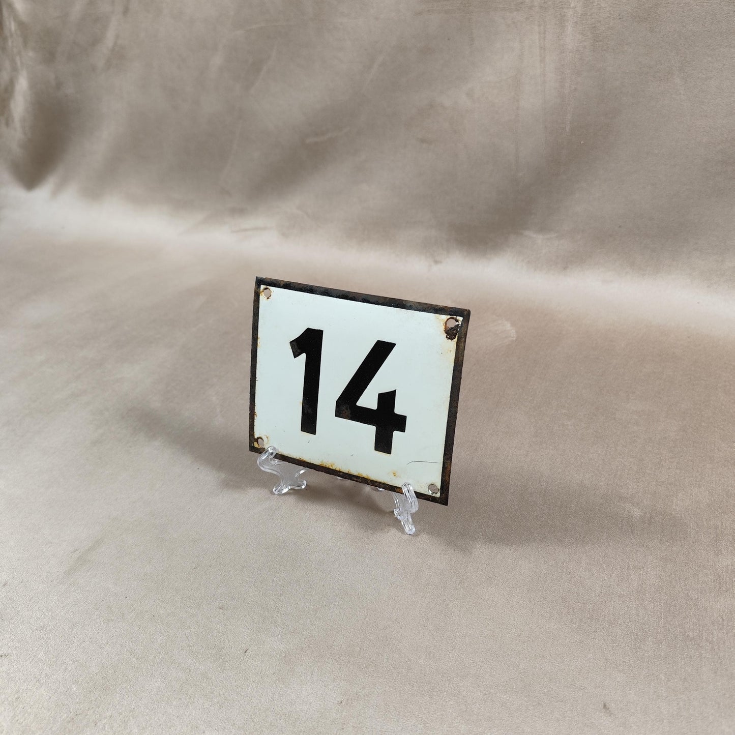 RARE Plaque de rue de ville Française Numéro 14 en tôle émaillée blanche Made in France Vintage 1950