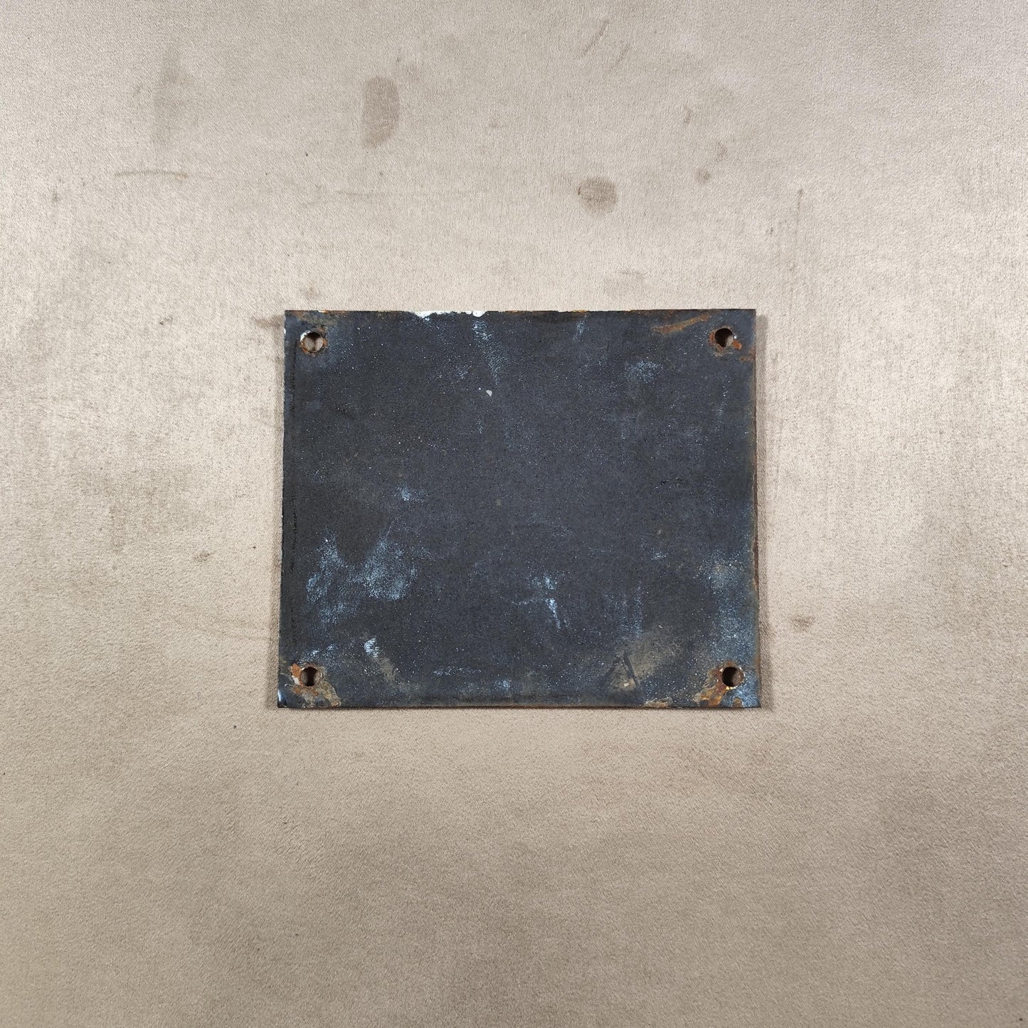 RARE Plaque de rue de ville Française Numéro 30 en tôle émaillée blanche Made in France Vintage 1950