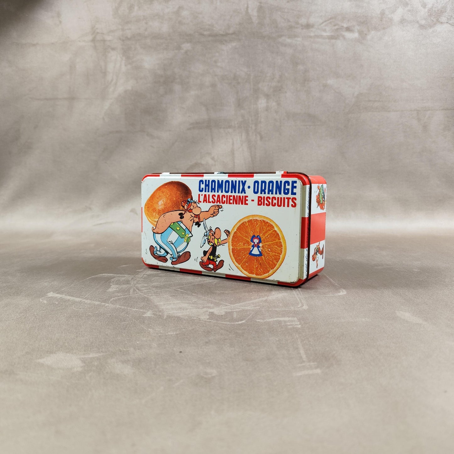 Boite à biscuits en tôle Astérix & Obélix Chamonix Orange Made in France Vintage 1970