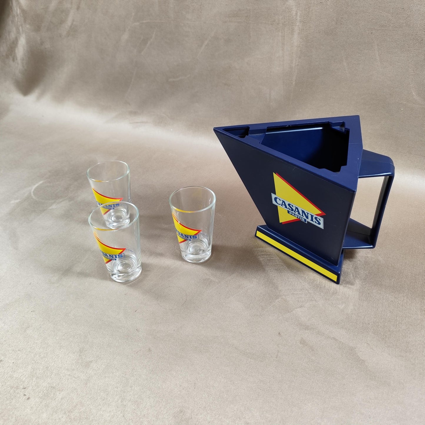 Lot de 3 verres et une Carafe Casanis Pastis bleue Made in France Vintage 1970