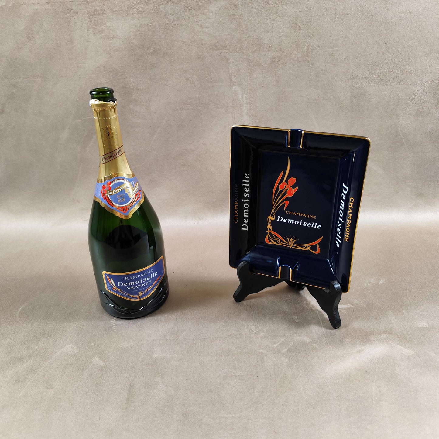 RARE Cendrier Publicitaire Champagne Demoiselle Vranken par Revol Made in France Vintage 1970