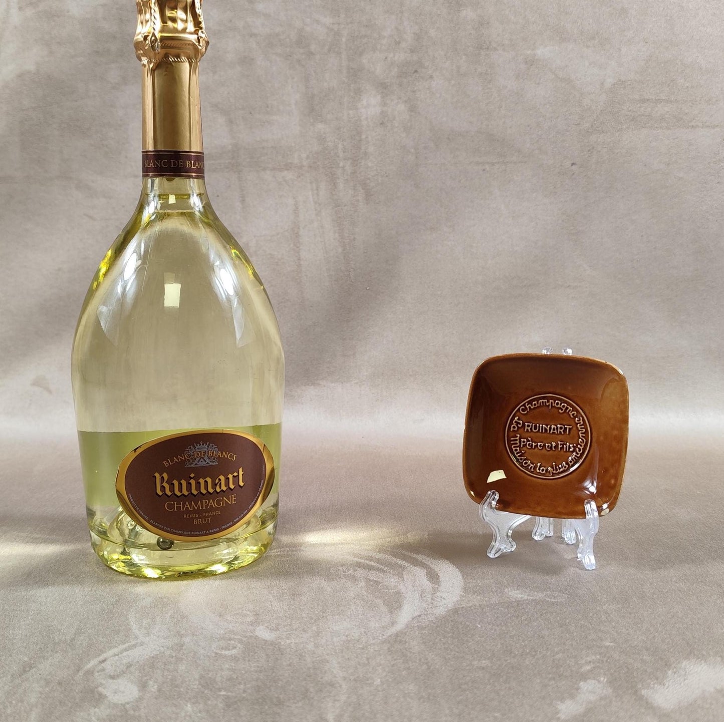 Cendrier Publicitaire Champagne Ruinart en céramique marron Made in France Vintage 1970
