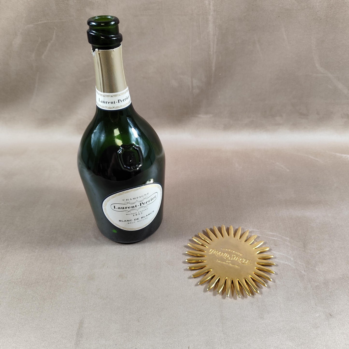 Aimant Magnet Champagne Laurent-Perrier Cuvée Grand Siècle en Métal Made in France Vintage 1980