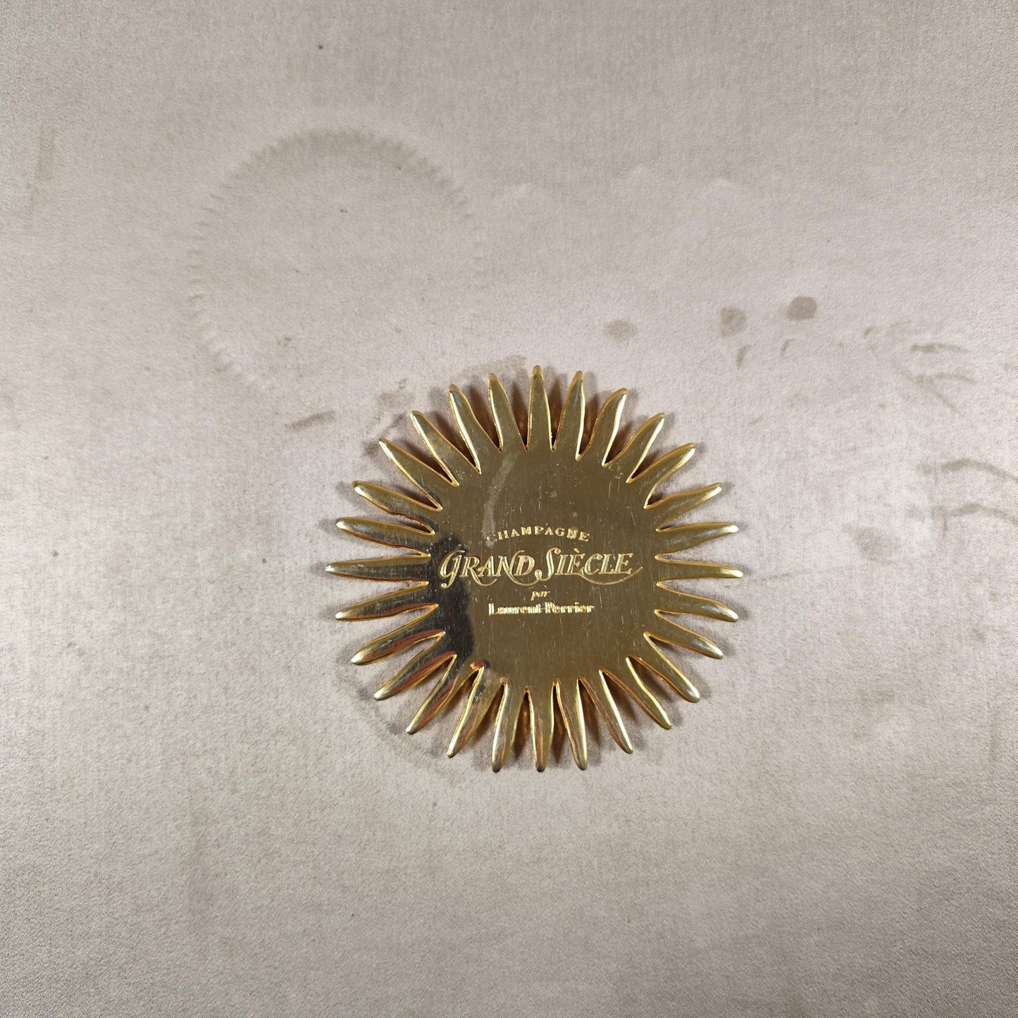 Aimant Magnet Champagne Laurent-Perrier Cuvée Grand Siècle en Métal Made in France Vintage 1980